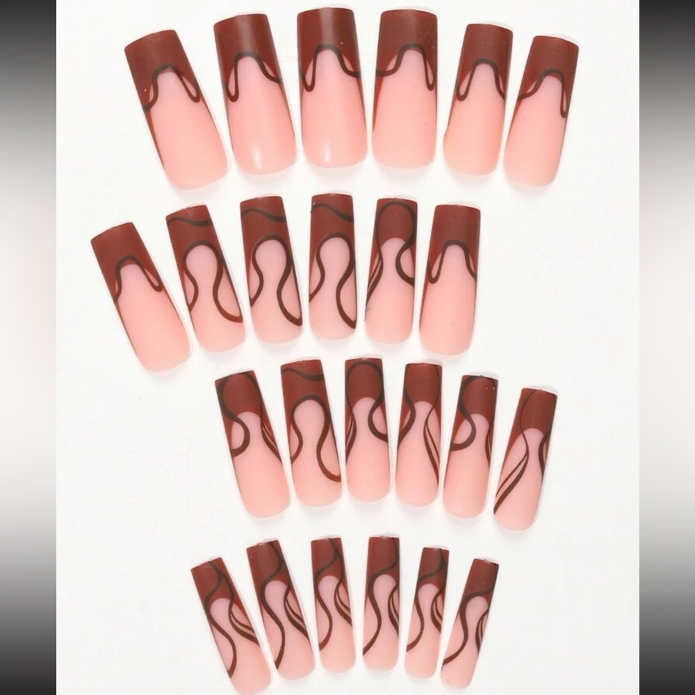 24 pc mocha press on nails - Picture 2 of 3
